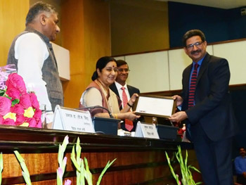 Telangana DGP Anurag Sharma receives Certificate of Excellence